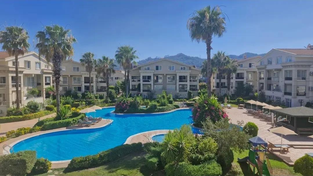 In Der Camiavlu Mahallesi In Einer Wohnanlage Mit Swimmingpool 3+1 Mietwohnung