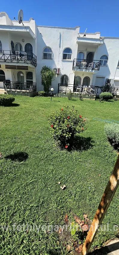 3+1-Zimmer Einfamilienhaus Zu verkaufen in İçmeler Bz. Marmaris - 200 m²