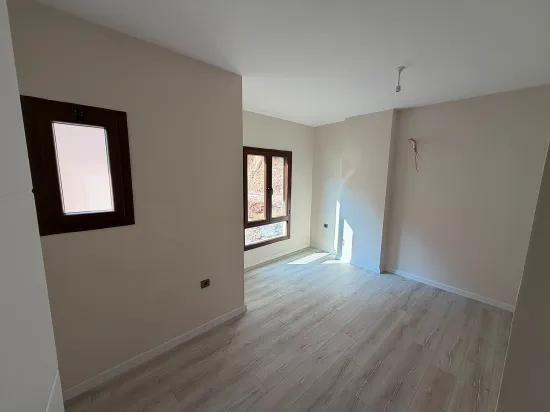 📍 Im Çetibeli Mahallesi befindet sich eine komfortable 3+1 unabhängige Villa - einzigartig zur Miete