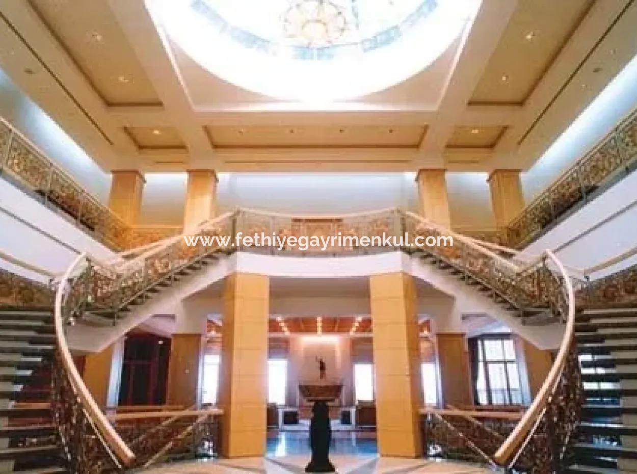 Marmaris,Urlaub, Dorf, Gebaut Auf Einem Grundstück Von 100000M2 Te Hubschrauberlandeplatz Zur Verfügung