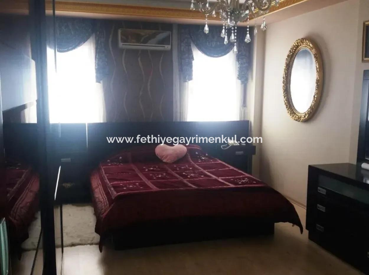 Gebaut Auf Einem Grundstück Von 7000M2 In Marmaris, 8 Zimmer, Haus Ranch Pool