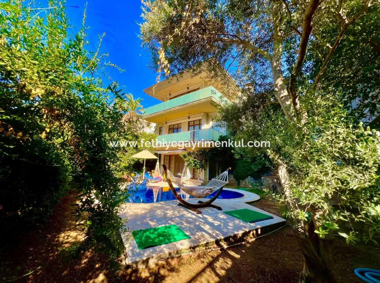 900M2 Landanteil Verfügbar In Marmaris Armutalan Gebiet, 4 Zimmer, 2 Wohnzimmer, 5 Badezimmer, 450M2 Villa Zum Verkauf