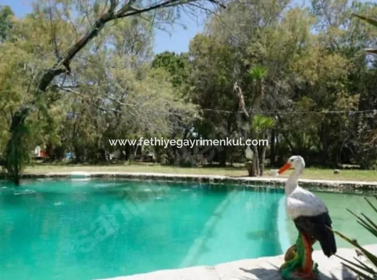 Camping- Und Wohnwagenparkplatz Zum Verkauf Am Meer In Der Nähe Des Hafens Von Datça Karaköy