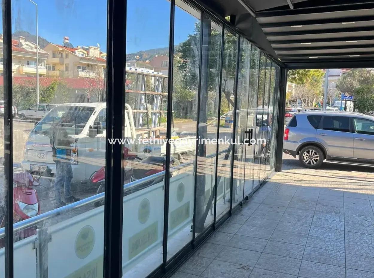Im Zentrum Von Marmaris, 128 M2 Erdgeschoss Und 30 M2 Erdgeschoss, 2 Ecken Der Eigentumsurkunde Mit Einer Unteren Etage, Notverkaufslager Für Jede Arbeit Geeignet
