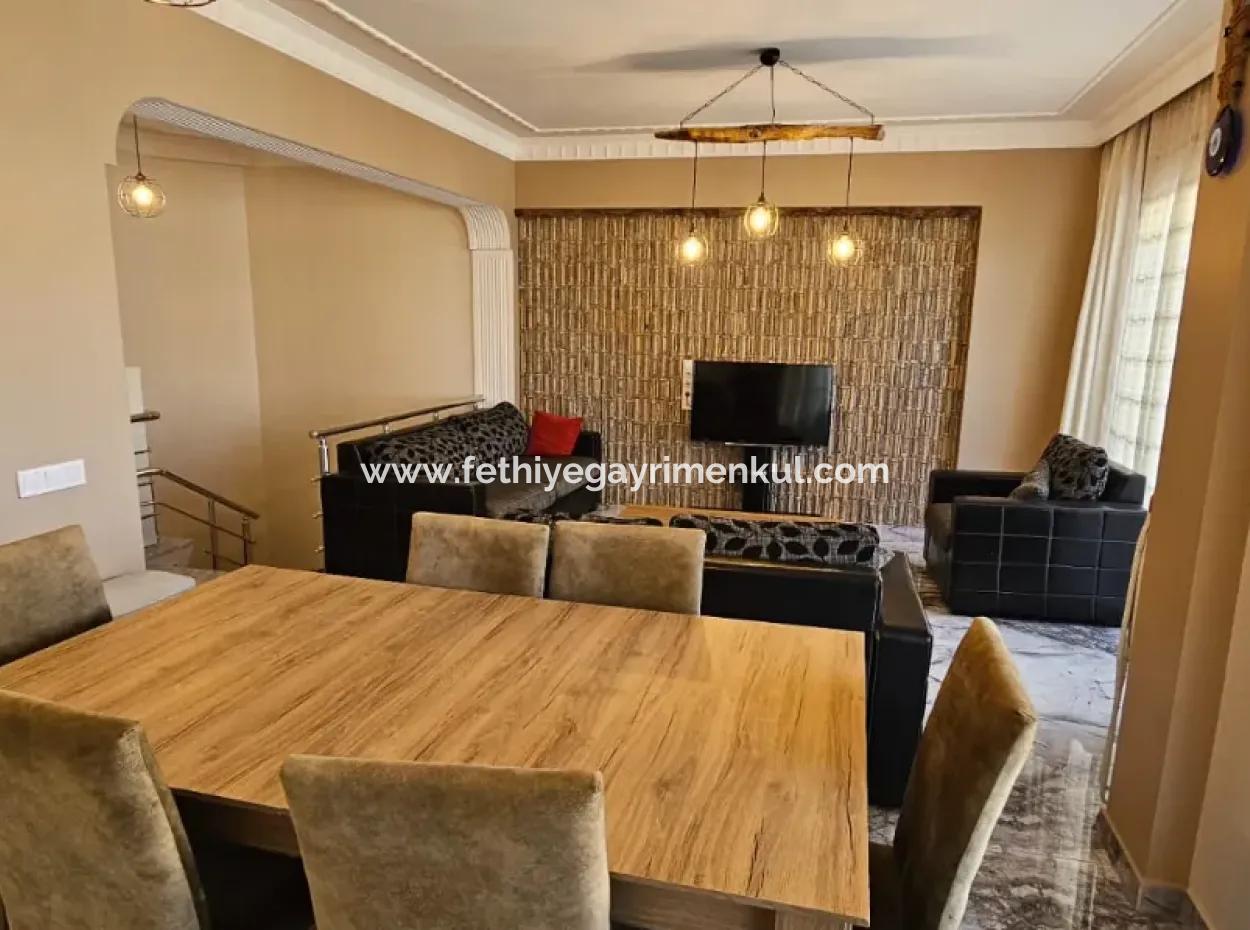 Camiavlu Neighborhood 3 1 Rückwärtsduplex Zum Verkauf Auf Einem Sicheren Gelände Mit Pool