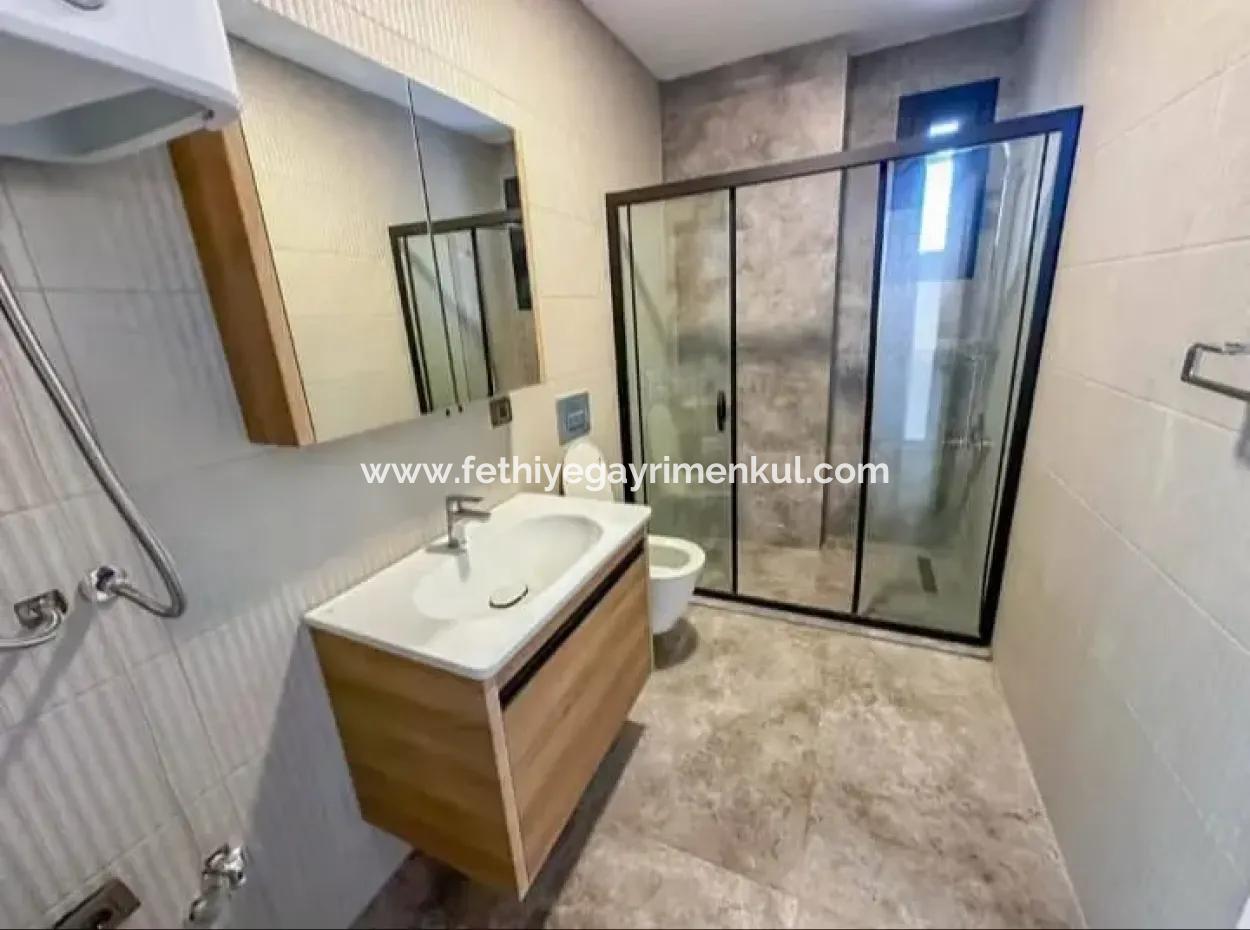 Çıldır Viertel 2 1 Jahre Alte Wohnung Zum Verkauf Mit 1 Hohem Eingangsparkplatz