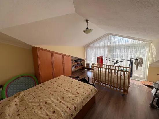Im Sarıana Mahallesi 3+1 Zu Verkaufendes Oberdoppelhaus