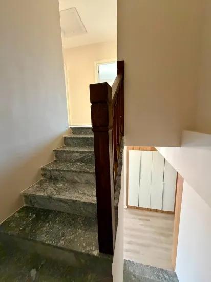 📍 Im Stadtteil Çetibeli Komfortabel Zu Verkaufen 3+1 Freistehende Villa