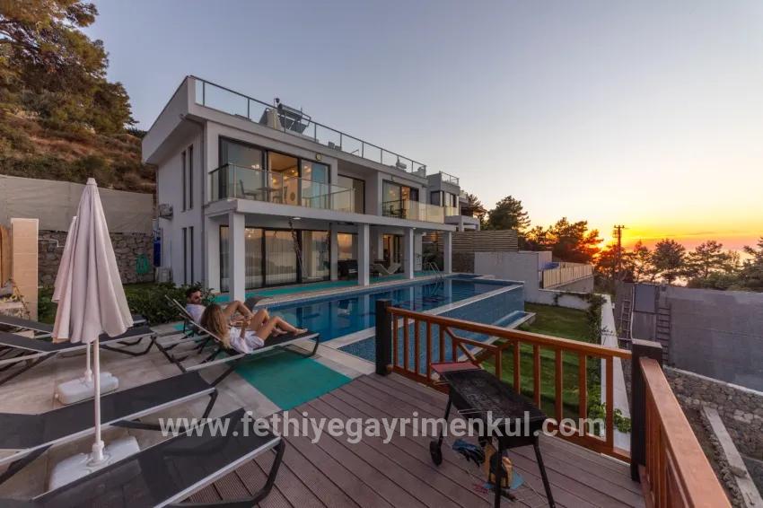 In Faralya, a magnificent villa with a sea view