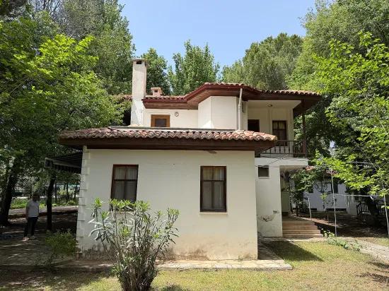 In the Bencik village, a villa for sale In the green sea site
