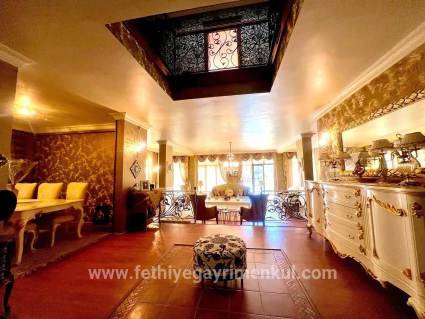 Для продажи Семейный дом 4+2 в Armutalan Marmaris - 970 m²