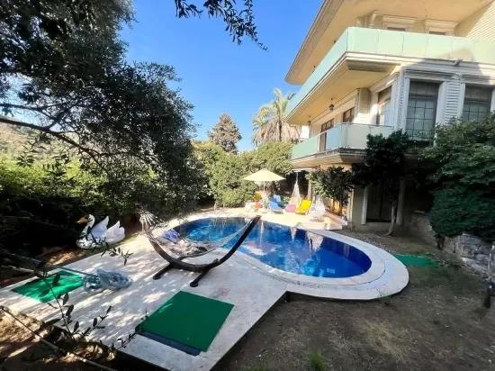 На Продажу 4+2 Вилла – 970 m² Доля Участка – Armutalan