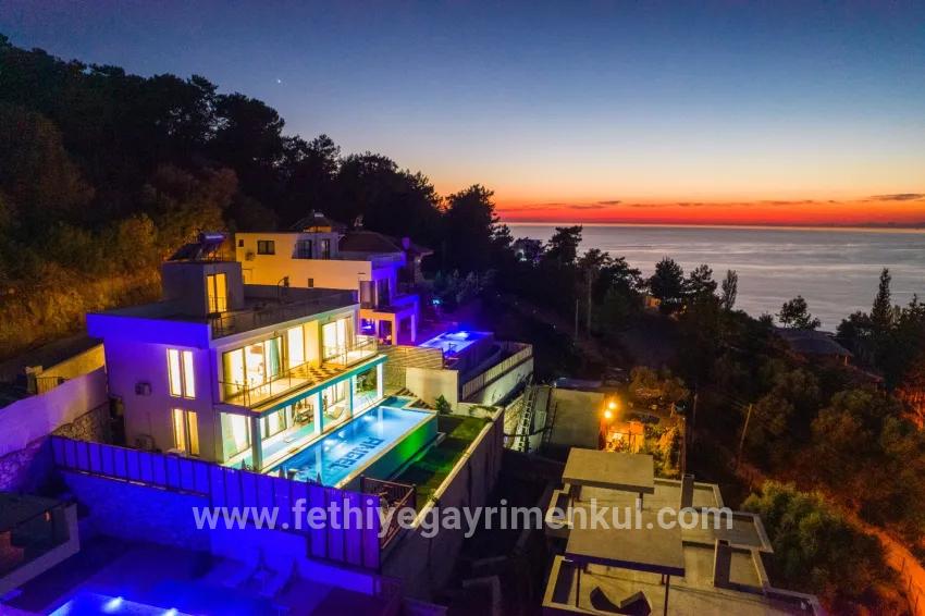 Fethiye Faralya Mah. Satılık 4+1 Müstakil ev - 500 m²
