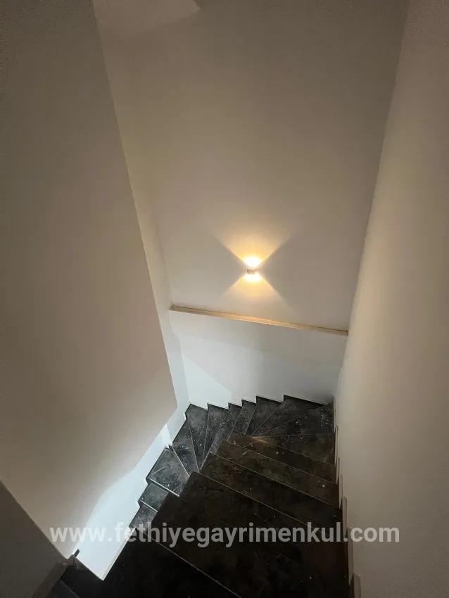 Marmaris Bozburun Mah. Satılık 4+1 Villa - 377 m²