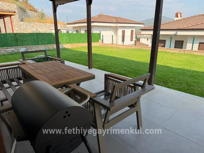 Marmaris Çetibeli Mah. Kiralık 5+1 Villa - 220 m²