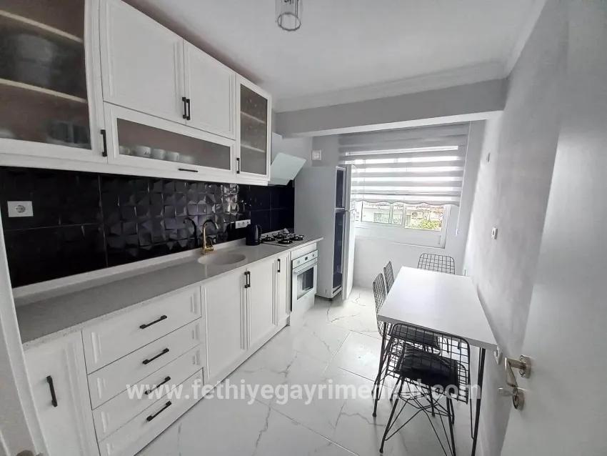 Marmaris Sarıana Mah. Kiralık 2+1 Daire - 110 m²
