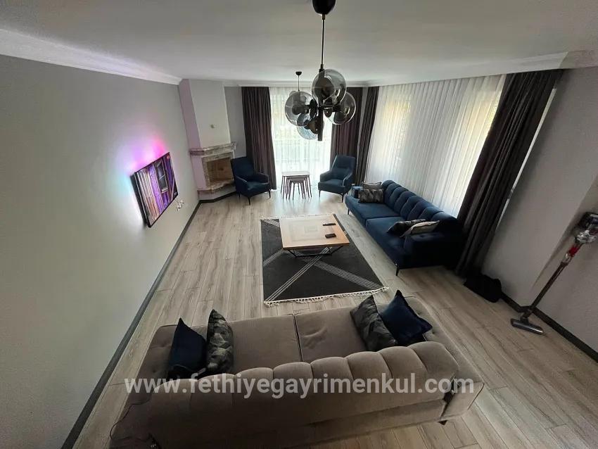 Marmaris Kemeraltı Mah. Kiralık 3+1 Müstakil ev - 200 m²