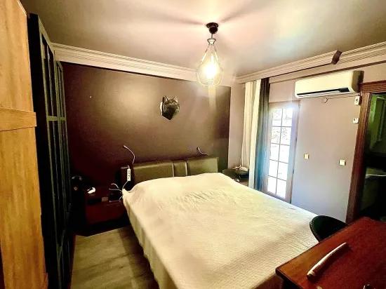 Satılık 4+2 Villa – 970 m² Arsa Payı – Armutalan