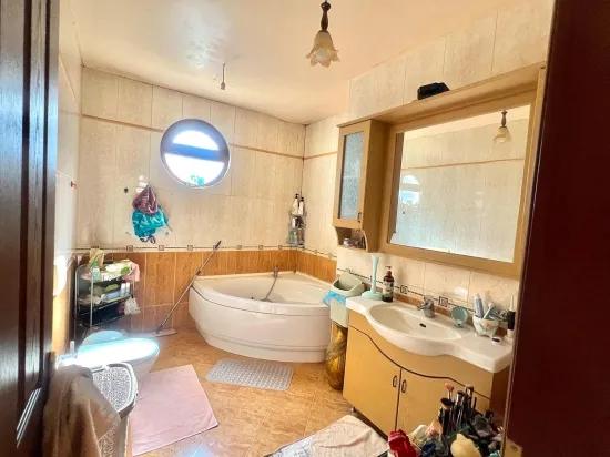 Satılık 4+2 Villa – 970 m² Arsa Payı – Armutalan