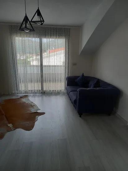Çıldır Mahallesi 7 Yaşında Genç Binada 3+1 Eşyalı Kiralık Daire