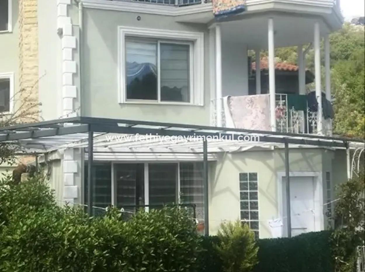 Marmaris Beldibi Mevkiinde 4 Oda 2 Salon 240 M2 Forleks Bahçeli Villa Satılık.olimpik Yüzme Havuzu Mevcuttur.