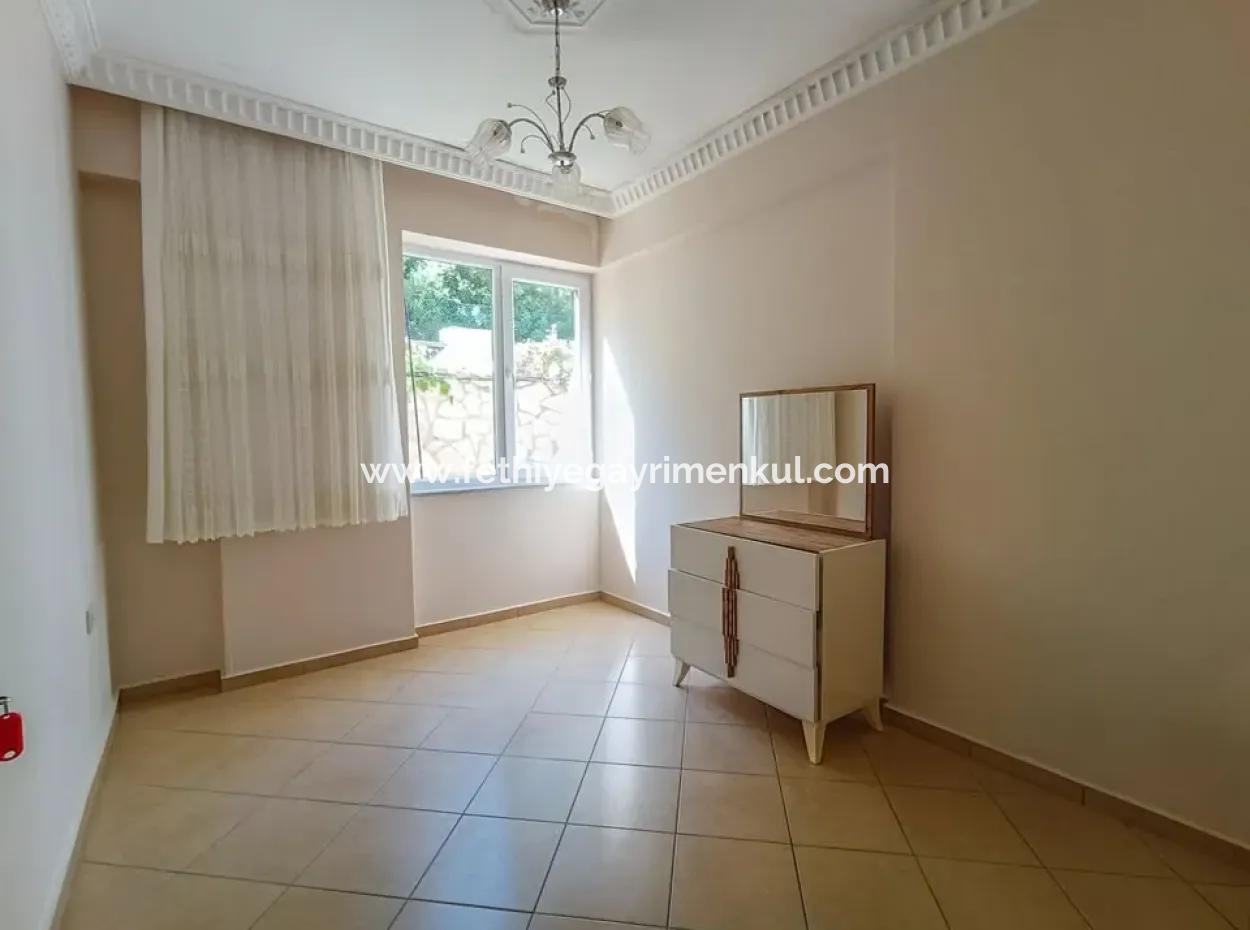 Marmaris İlçesi Beldibi Mahallesi Doğa Manzaralı Yüzme Havuzlu Site İçerisinde 3+1 Bahçe Dubleks Satılık Daire