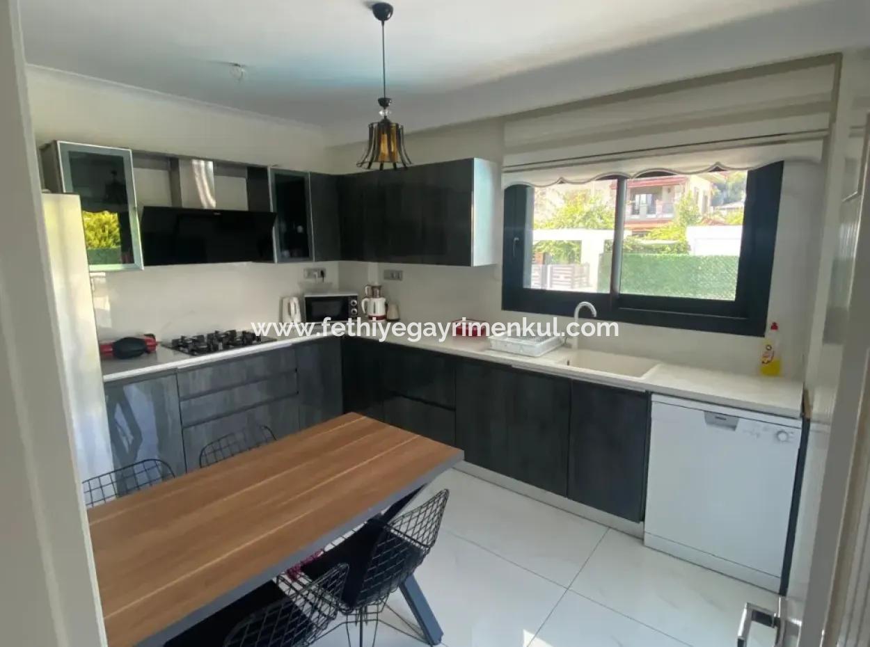 Marmaris Çamdibi 5 +1 Tam Müstakil Havuzlu Eşyalı Kiralık Tripleks Villa