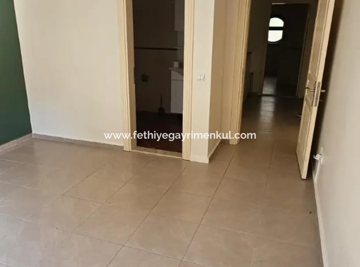 Marmaris Siteler Mahallesi’nde 3+1 Havuzlu Kiralık Lüks Daire