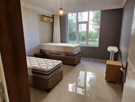 Camiavlu Mahallesi Havuzlu Güvenlikli Sitede 3+1 Satılık Ters Dubleks