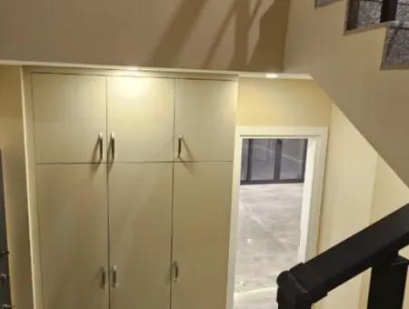 İçmeler Mahallesi 4+1 Tam Müstakil Sıfır Satılık Villa