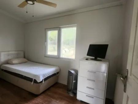 Ortaca Mahallesi Satılık 10.000 M2 İçerisinde Özel Yapım Havuzlu Çiftlik Evi